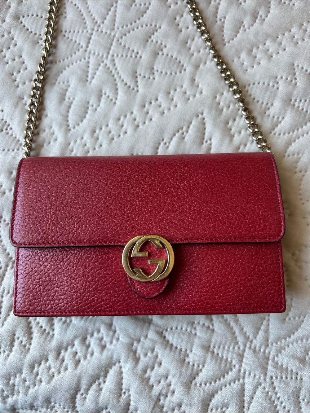Gucci Red Pebbled Leather Chain Crossbody with Gold Double G